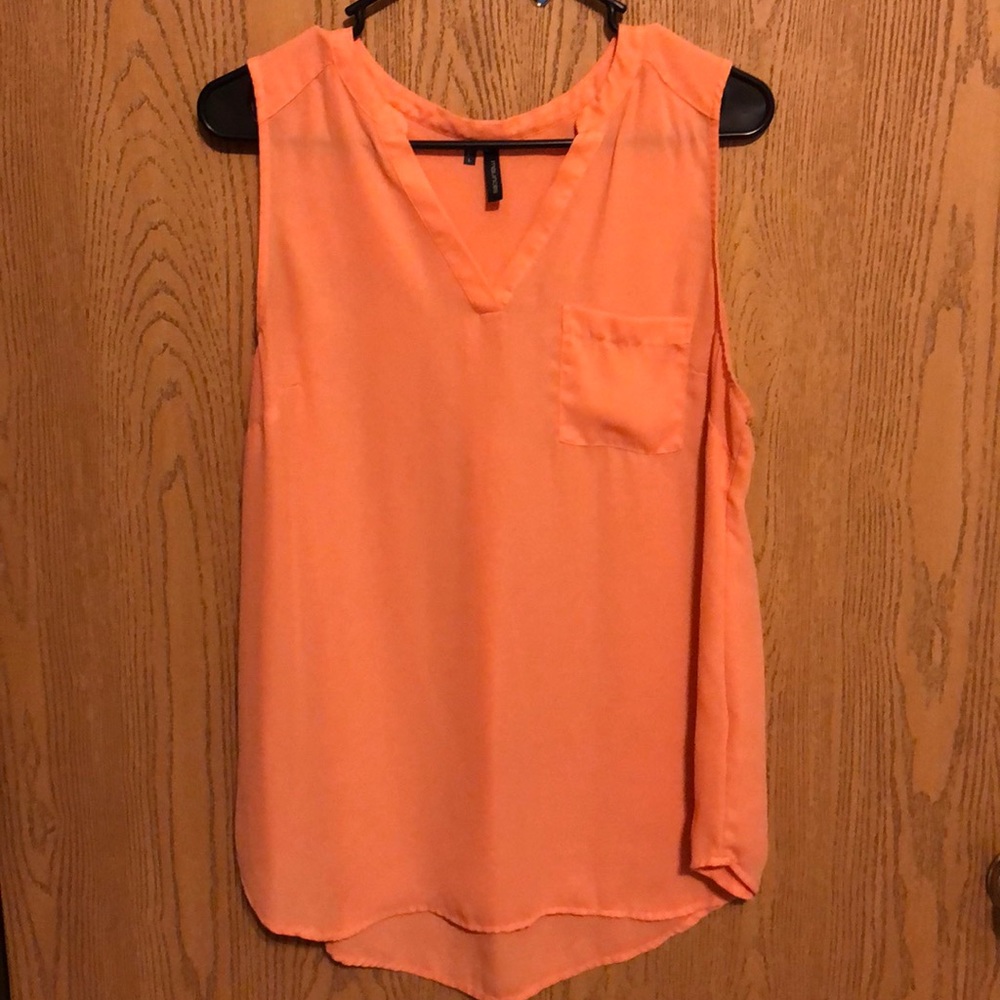 Maurice’s tank top